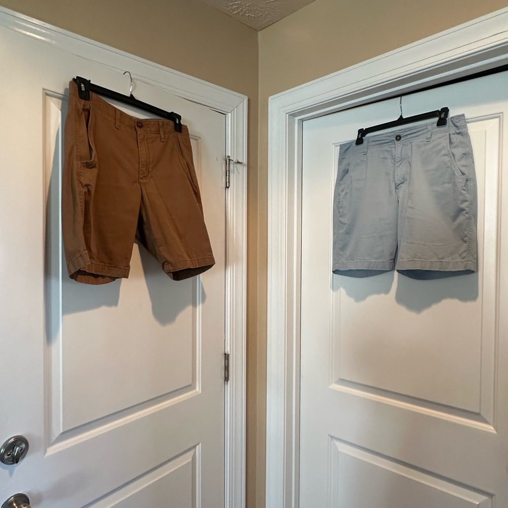 True Craft Men's Brown and Gray Flat Front Shorts